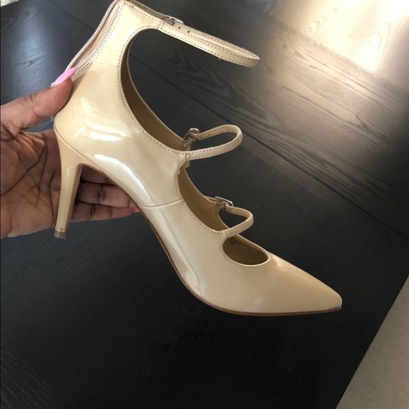 Marc Fisher strapped heels - Picture 2 of 4